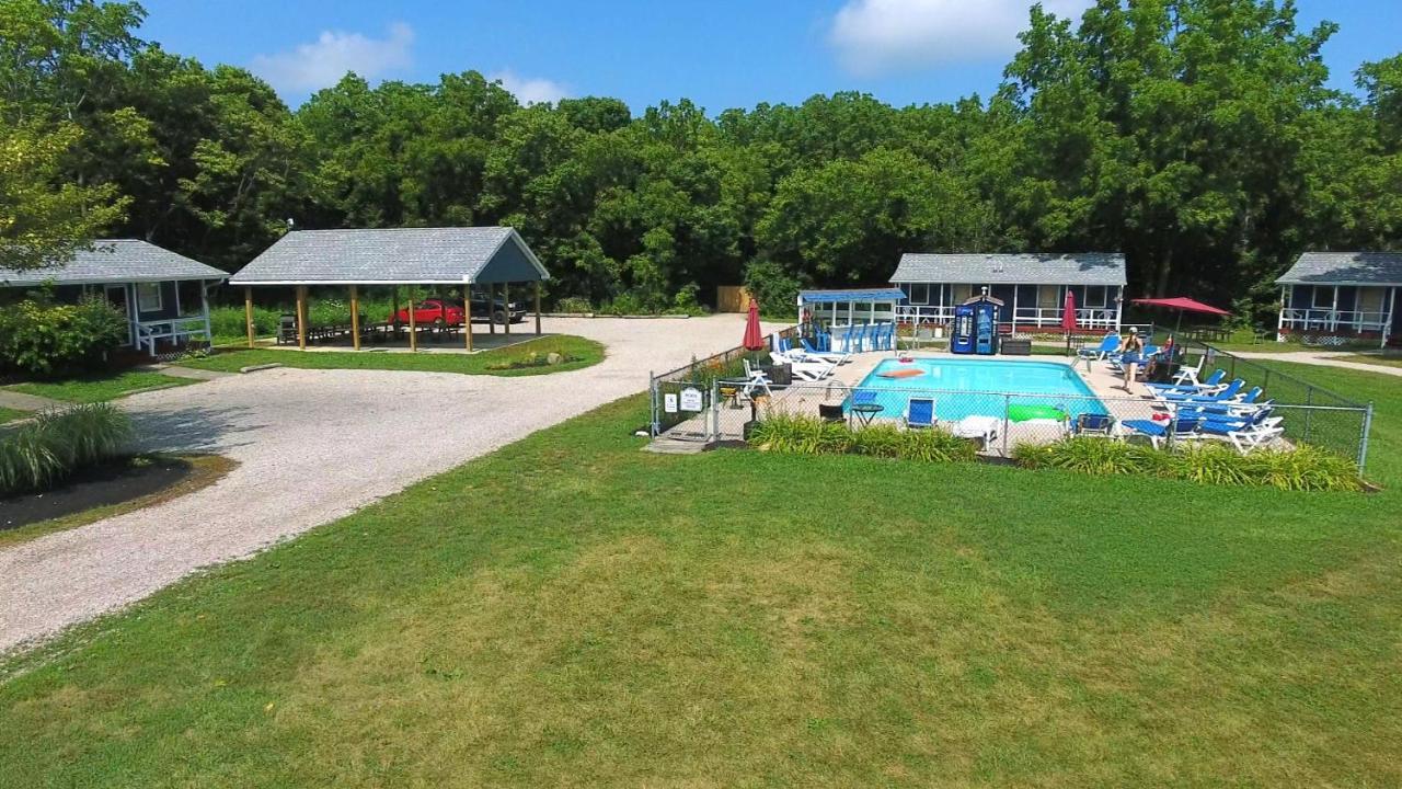 Bird'S Nest Resort Пут-ин-Бей Екстериор снимка